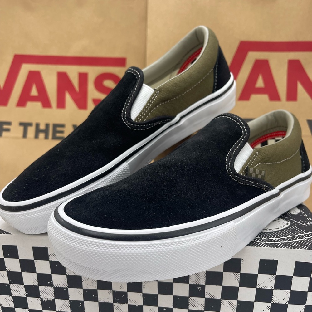 Vans WMNS Skate Slip-On
Black Olive Sneakers
VN0A5FCAB1V - Picture 10 of 16